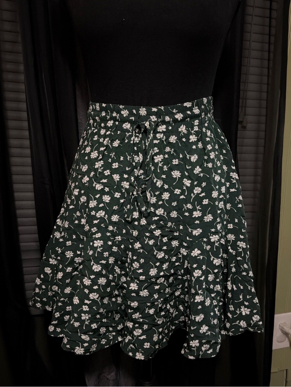 Princess Polly Dark Green Floral Tie-Waist Skater Skirt